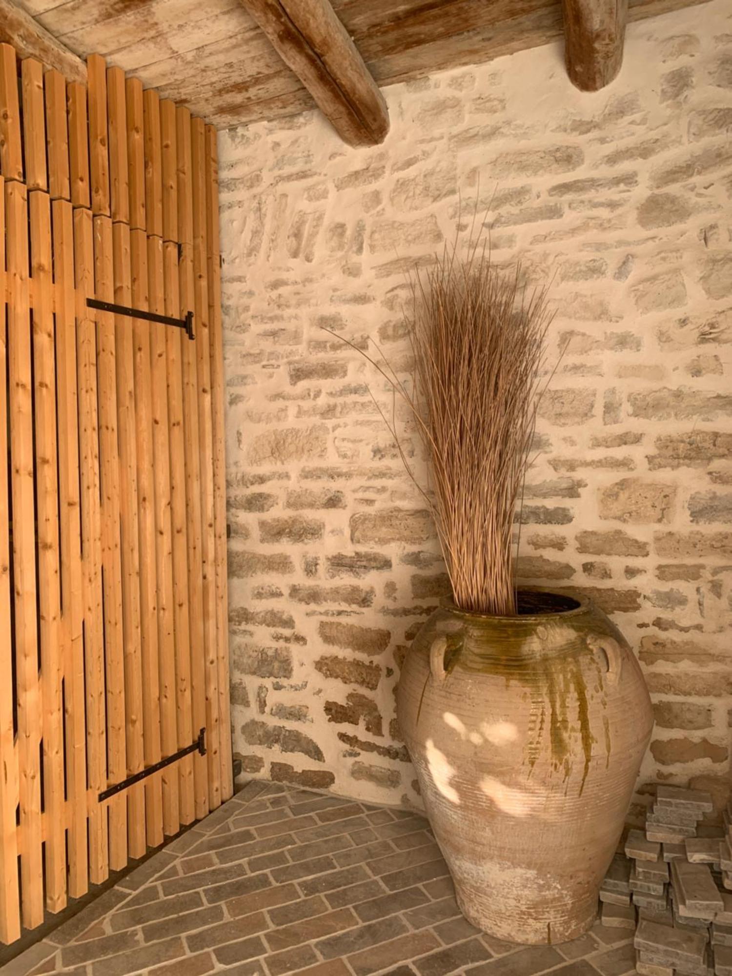Le haut plan VÉZÉNOBRES Extérieur photo